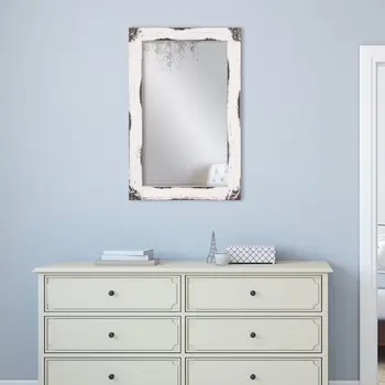 Деревянное настенное зеркало, потертый белый