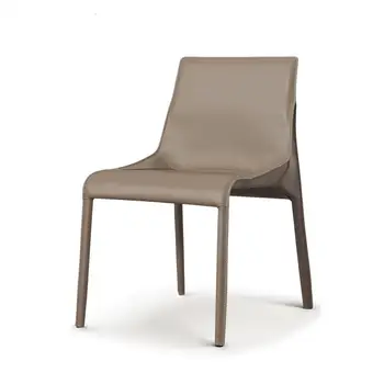 Итальянское минималистское обеденное кресло с седлом Кожаное кресло Nordic Modern Minimalist Light Роскошная Дизайнерская модель маленькой квартиры