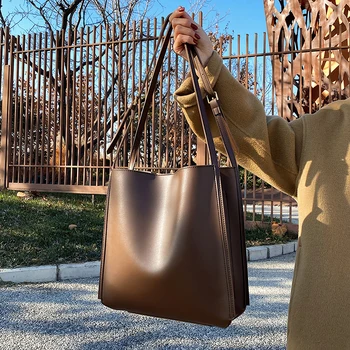 Винтажная модная женская сумка-тоут, новая высококачественная женская дизайнерская сумка из искусственной кожи на засове, вместительная сумка-мессенджер через плечо.