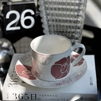 Набор кофейных чашек и блюдец из розового костяного фарфора в британском стиле, Высококачественная чашка для послеобеденного чая в пасторальном стиле