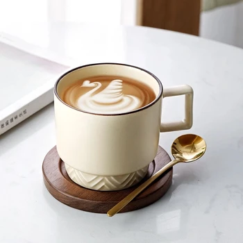 300 МЛ Керамическая чашка для кофе и молока, кружка для завтрака, женский офис в японском стиле в стиле ретро в скандинавском стиле с набором посуды с ложкой